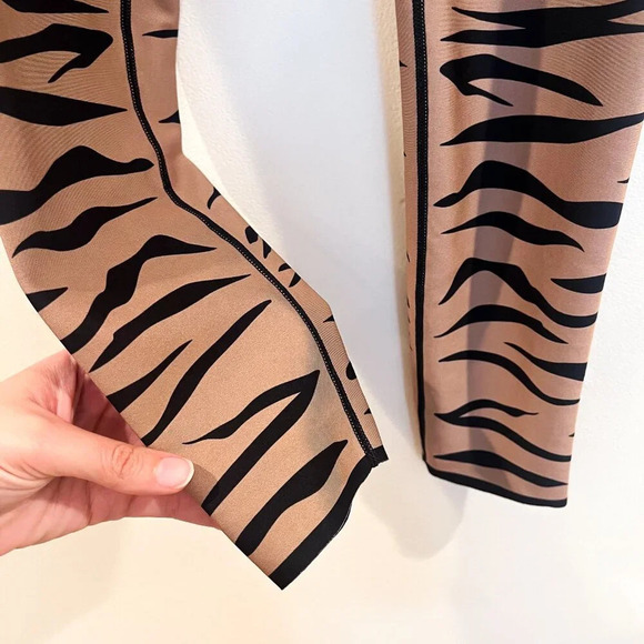 Ultracor Brown Animal Print Zebra High Waist Compression Cycling Leggings Large - Picture 3 of 7